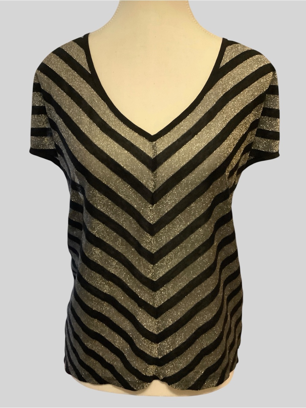 Guess Los Angeles Black & Silver Metallic Striped Chiffon Hi-Low Size M